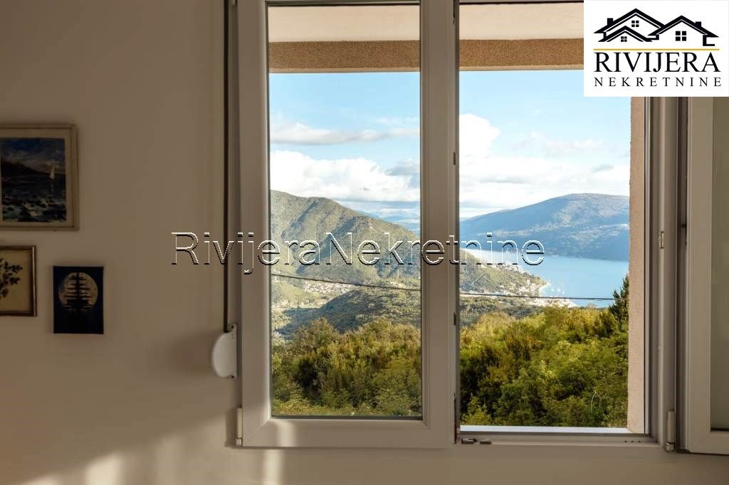 Villa a Herceg-Novi, Montenegro, 200 m² - foto 14