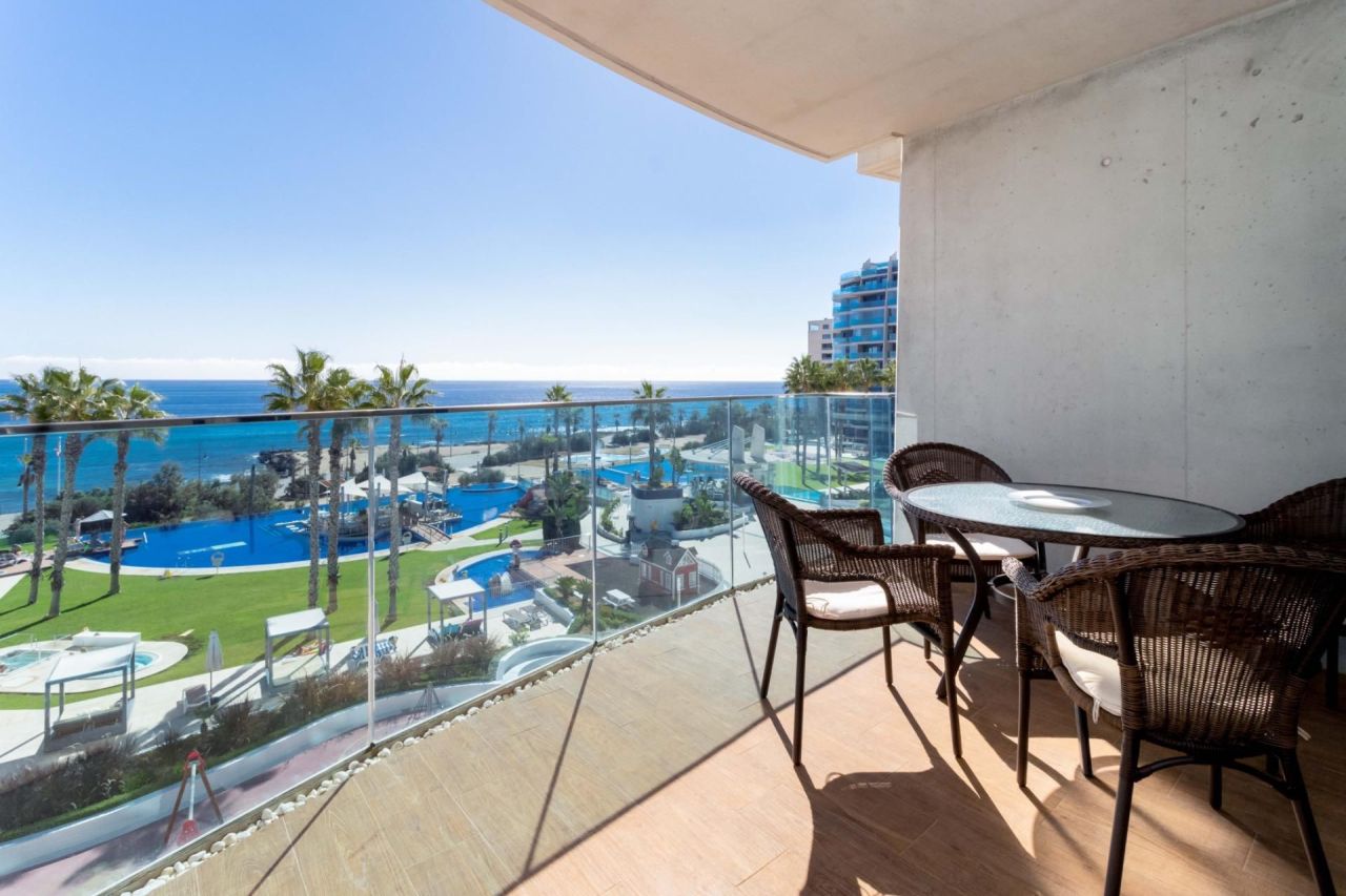 Appartement à Punta Prima, Espagne, 87 m² - image 1