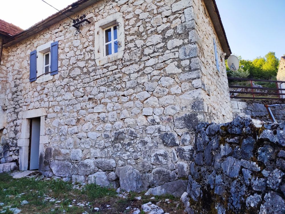 Maison à Nikšić, Monténégro, 120 m² - image 1