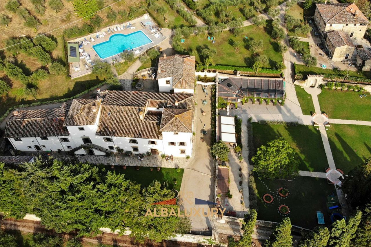 Villa Via del Ponte Vecchio, Italie, 2 290 m² - image 1