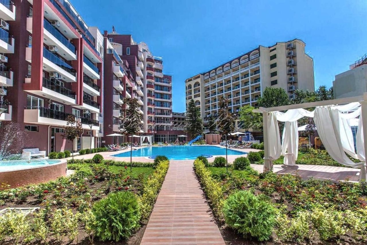 Flat at Sunny Beach, Bulgaria, 65 m² - picture 1