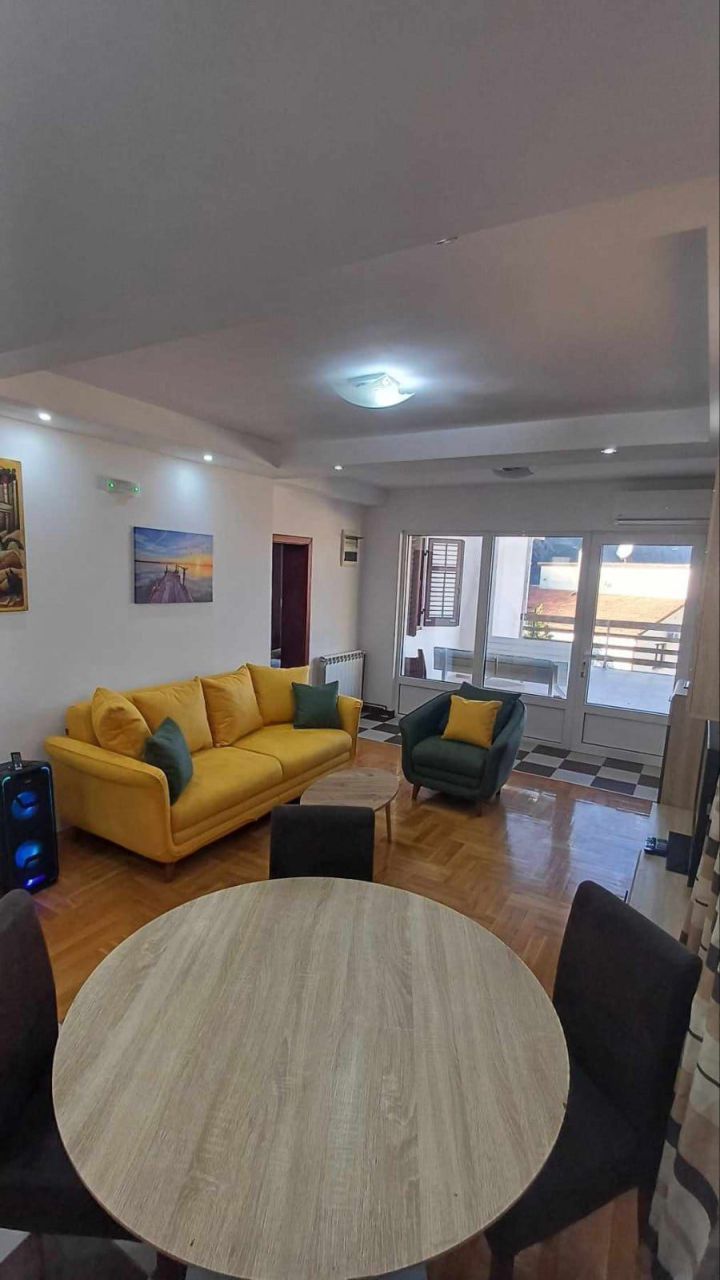 Appartement à Kotor, Monténégro, 67 m² - image 1