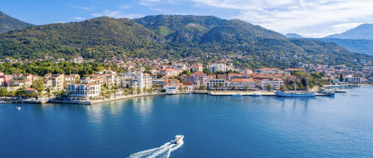 Casa en Tivat, Montenegro, 352 m² - imagen 13