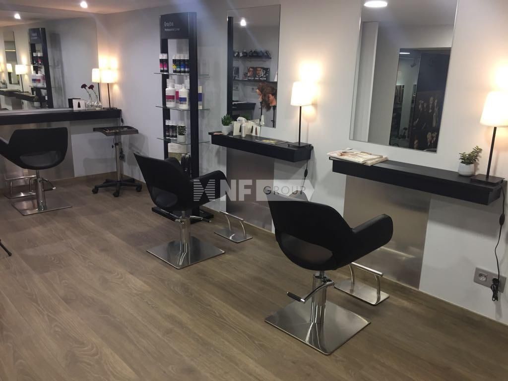 Tienda en Barcelona, España, 194 m² - imagen 3