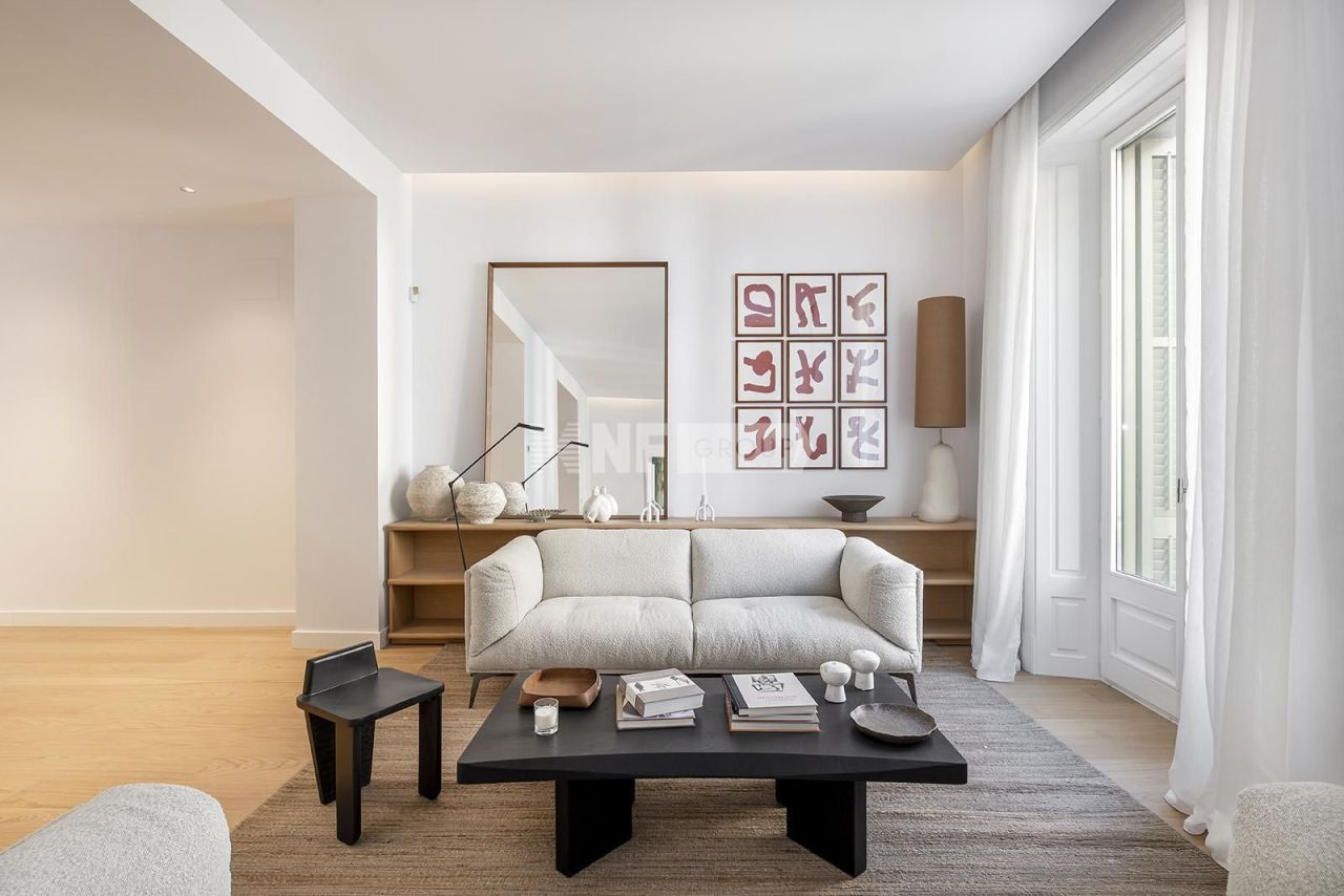 Flat in Barcelona, Spain, 67 m² - picture 10