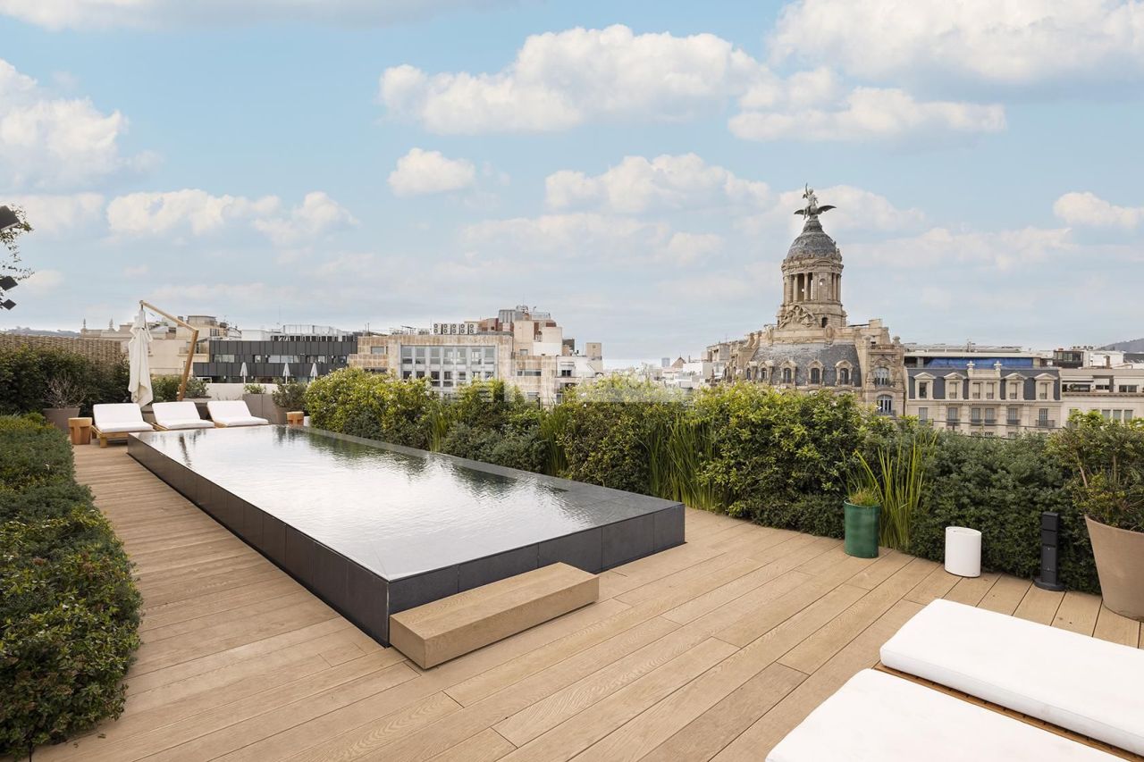 Flat in Barcelona, Spain, 67 m² - picture 17