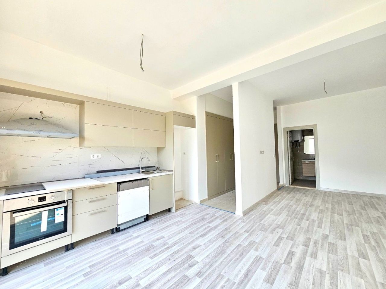 Piso en el Bar, Montenegro, 43 m² - imagen 2