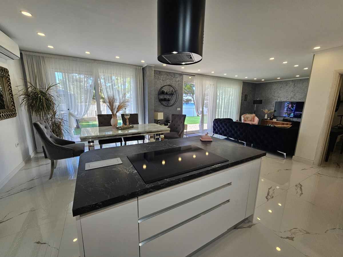 Villa a Bar, Montenegro, 222 m² - foto 6