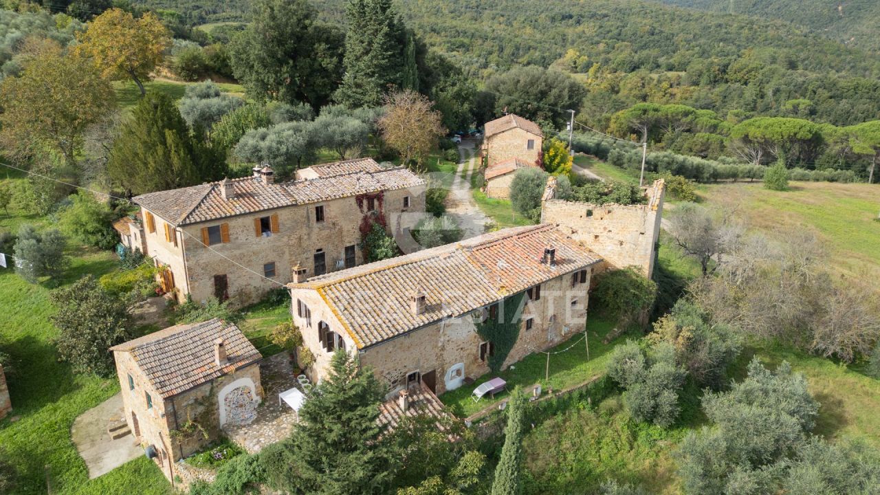 Haus in San Gimignano, Italien, 976.2 m² - Foto 1