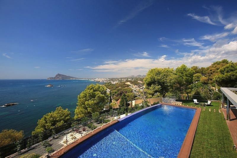 Villa in Altea, Spain - picture 4