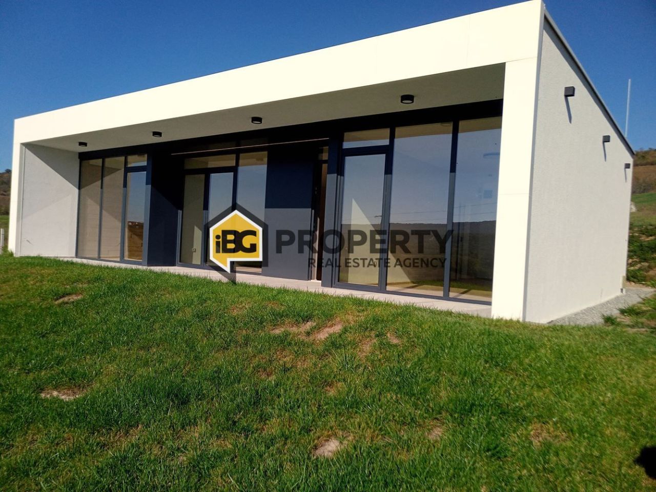 Maison à Albena, Bulgarie, 104 m² - image 2