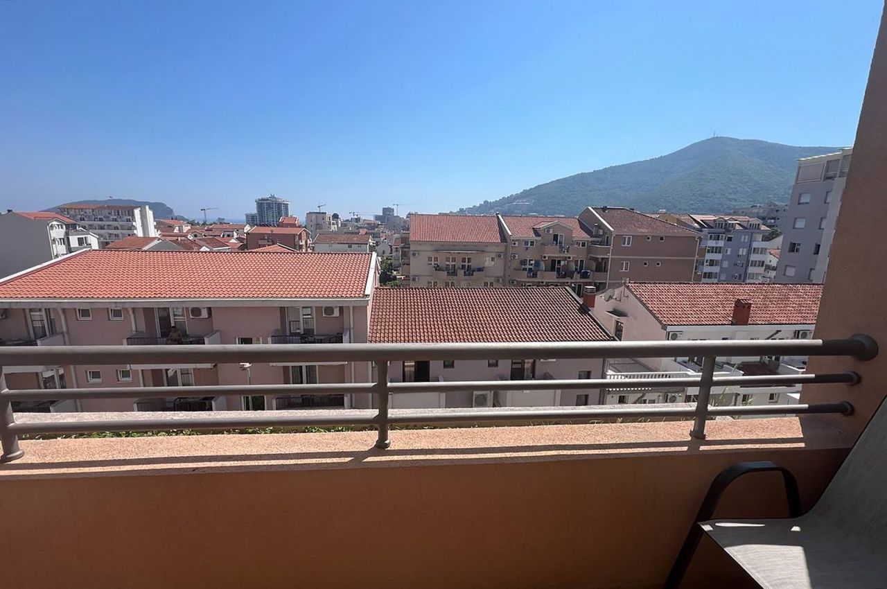 Wohnung in Budva, Montenegro, 80 m² - Foto 1