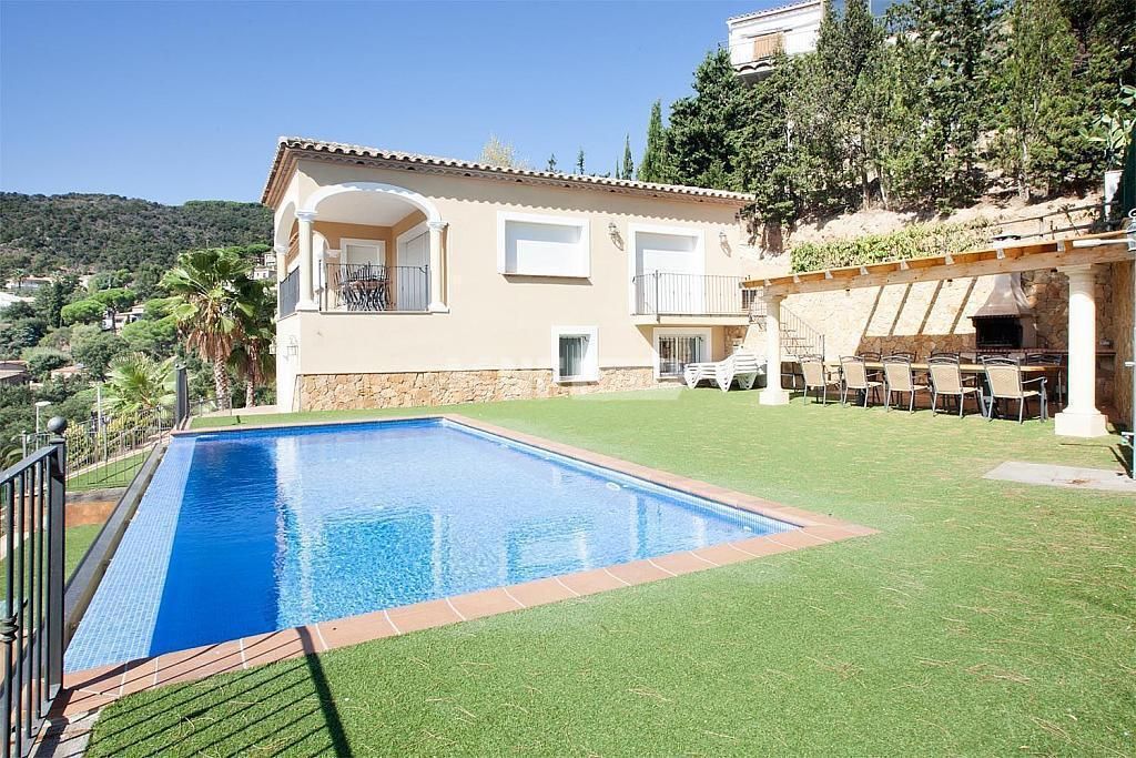 Villa à Calonge, Espagne, 350 m² - image 1