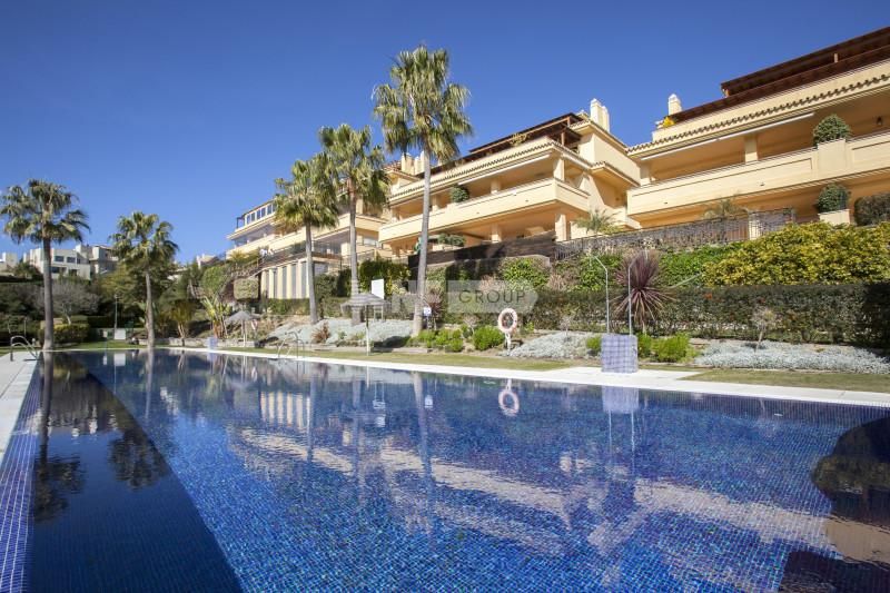 Apartamento en Marbella, España, 213 m² - imagen 1