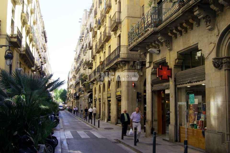 Tienda en Barcelona, España, 50 m² - imagen 1