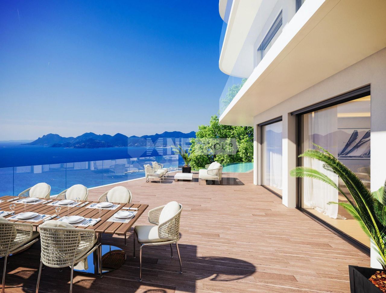 Apartment in Cannes, France, 140 m² - picture 2