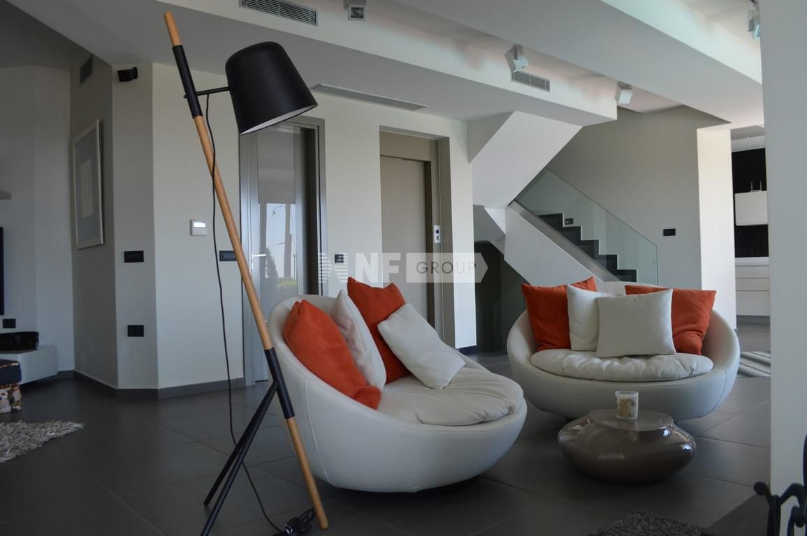 Villa in Attica, Grecia, 495 m² - foto 2