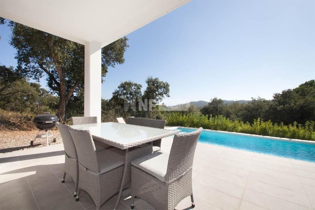 Villa à Calonge, Espagne, 300 m² - image 3