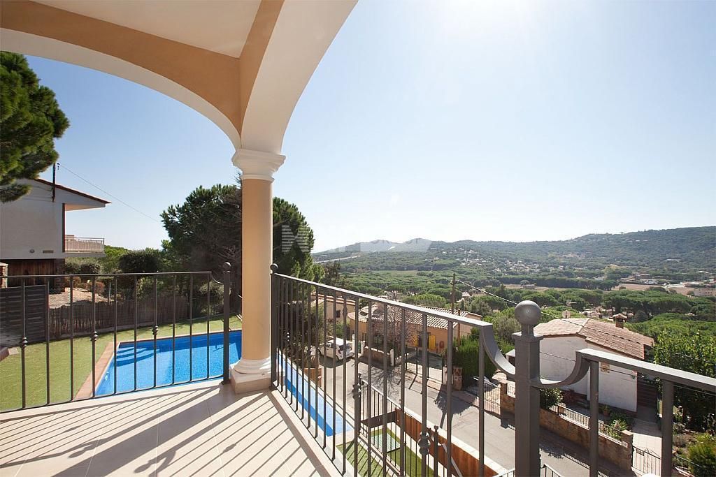 Villa à Calonge, Espagne, 350 m² - image 3