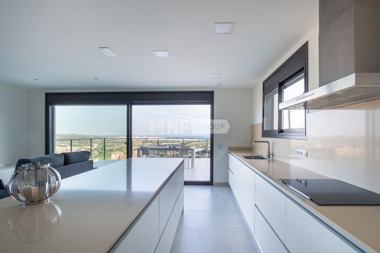 Villa in Calonge, Spain, 215 m² - picture 5