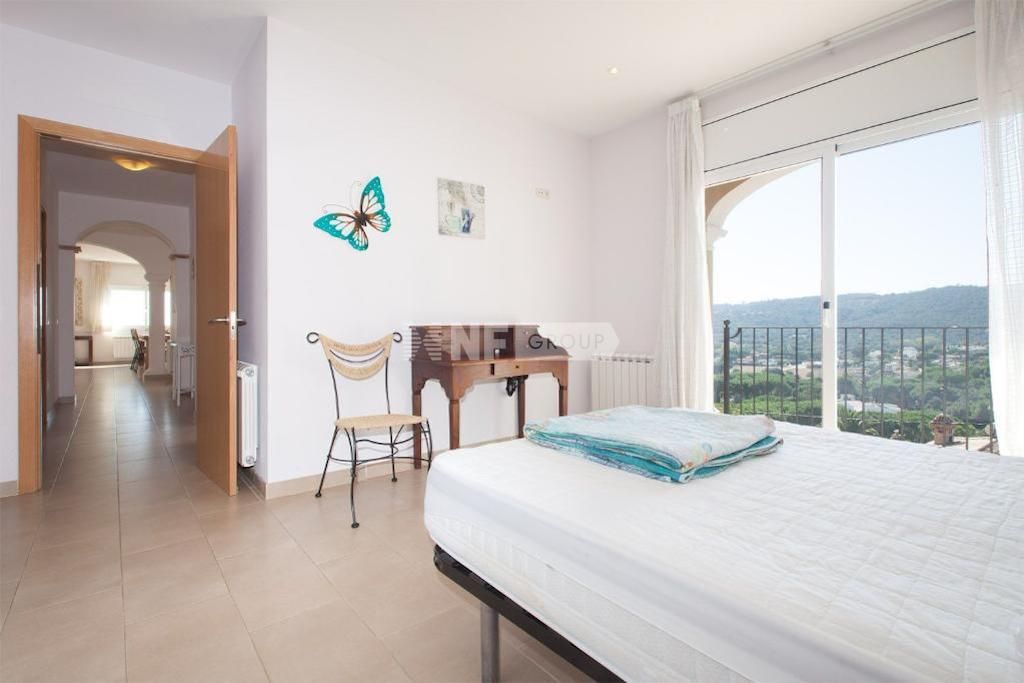 Villa à Calonge, Espagne, 350 m² - image 10