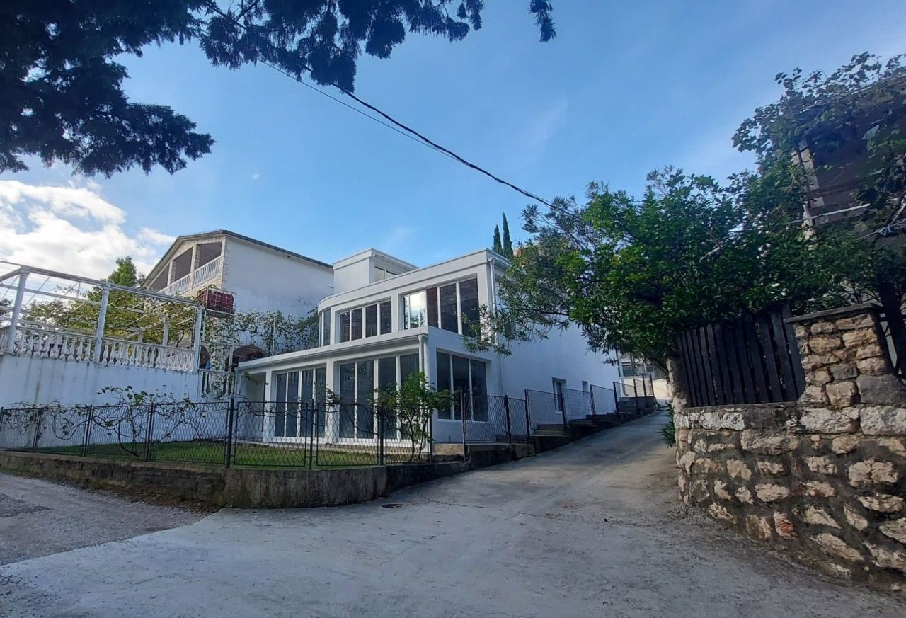 House in Sutomore, Montenegro, 224 m² - picture 6