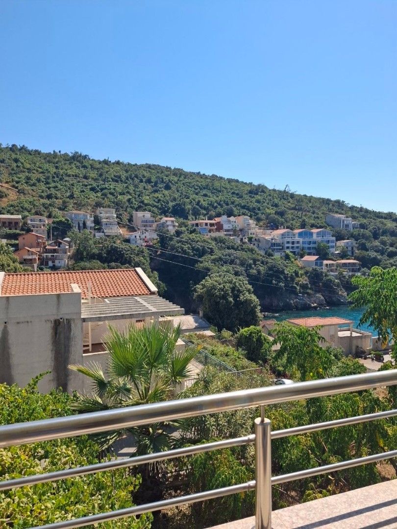 Haus in Utjeha, Montenegro, 268 m² - Foto 6