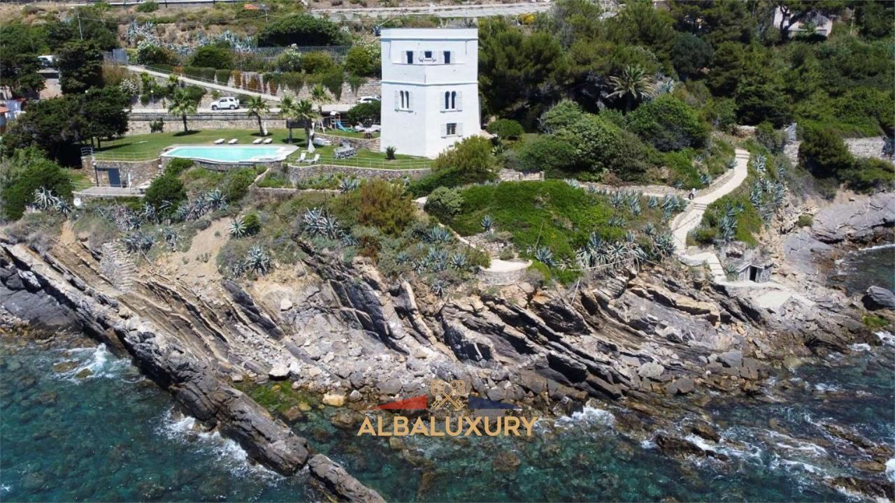 Villa in Cipressa, Italy, 330 m² - picture 2