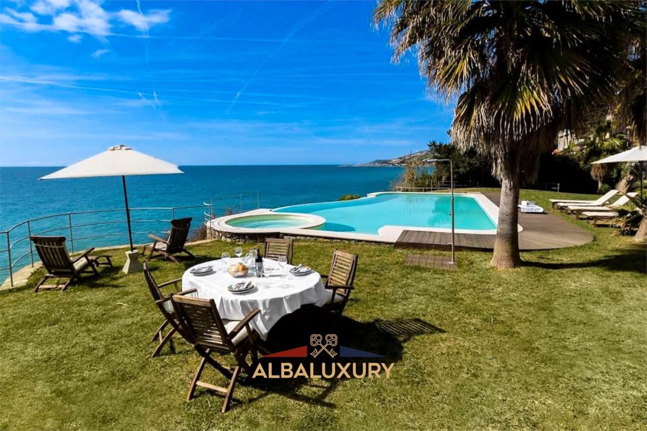 Villa in Cipressa, Italy, 330 m² - picture 8