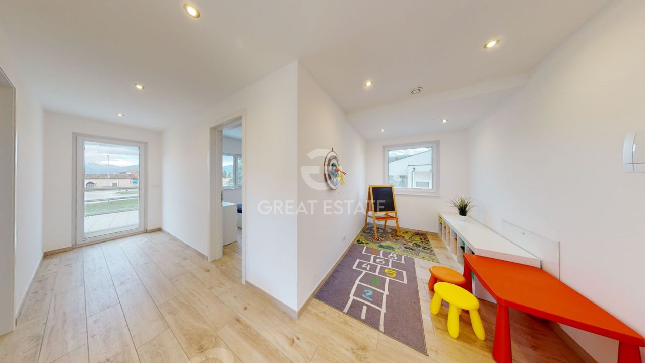 Villa a L'Aquila, Italia, 296.9 m² - foto 9