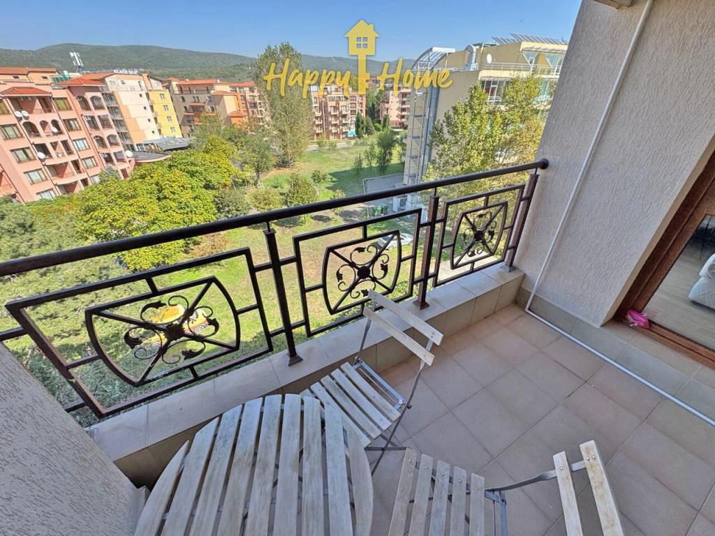 Appartement à Slantchev Briag, Bulgarie, 92 m² - image 1