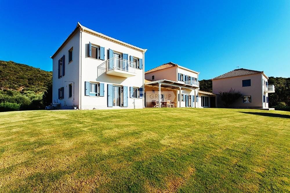 Villa in Peloponnes, Griechenland, 450 m² - Foto 1