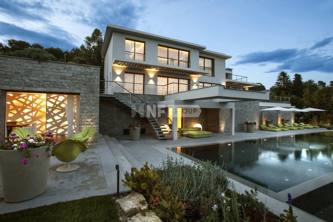 Villa in Mougins, Frankreich, 1 000 m² - Foto 1