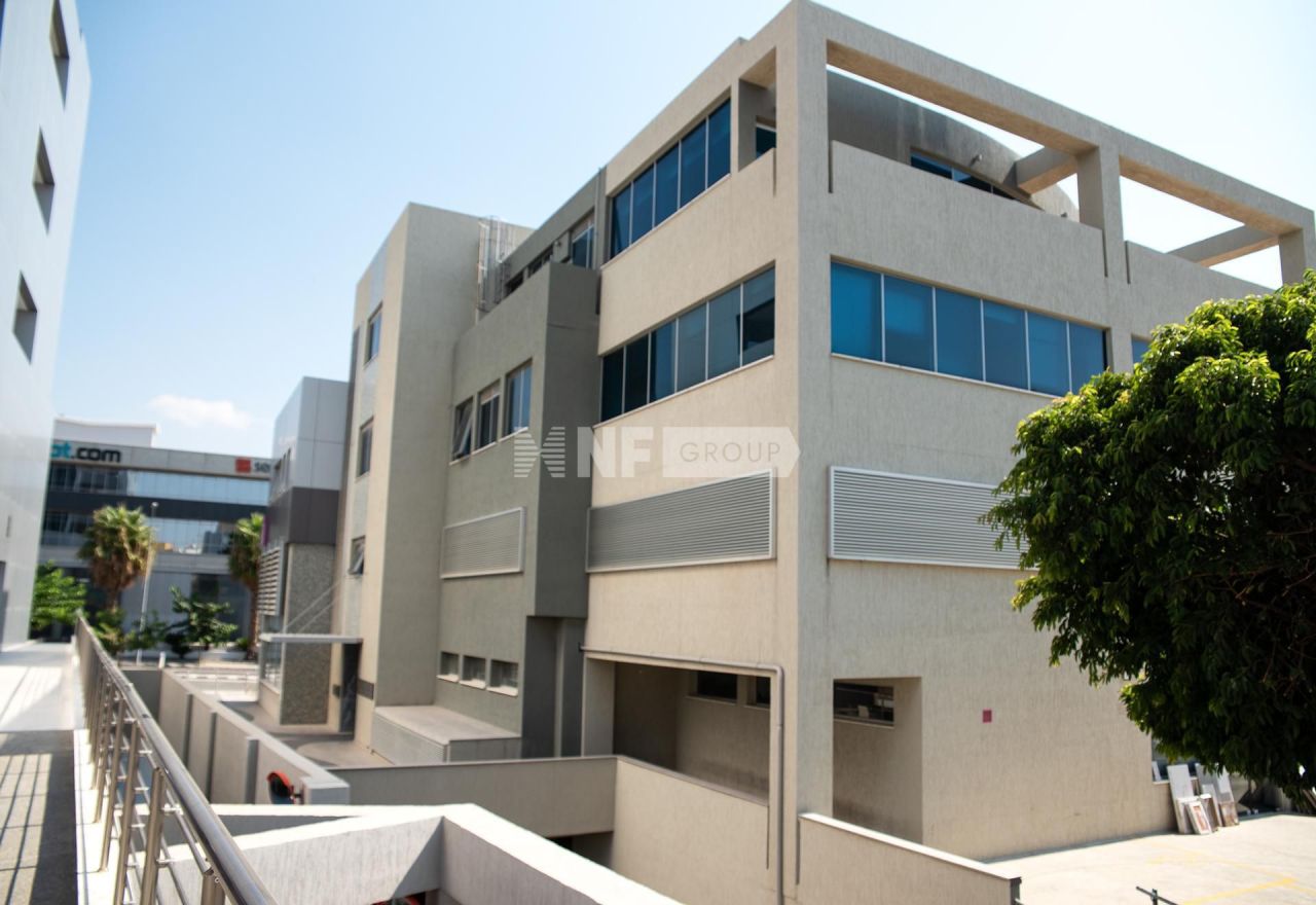 Office in Limassol, Cyprus, 809 m² - picture 4