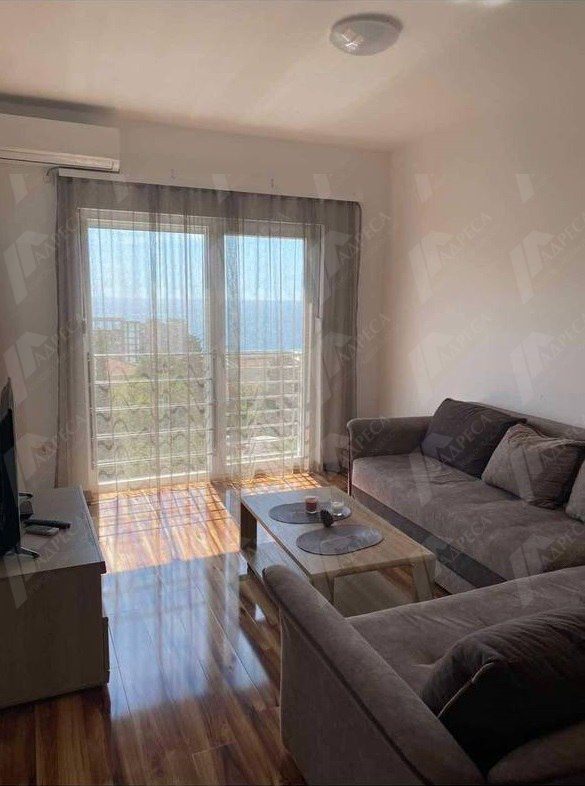 Appartement à Petrovac, Monténégro, 59 m² - image 1