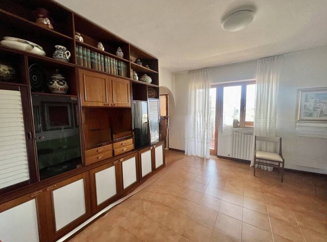 Appartement à Reggio de Calabre, Italie, 80 m² - image 1