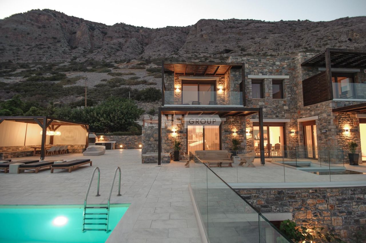 Villa en Elounda, Grecia, 414 m² - imagen 1