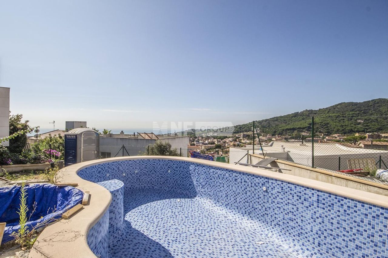 Villa à Vilasar de Dalt, Espagne, 460 m² - image 5