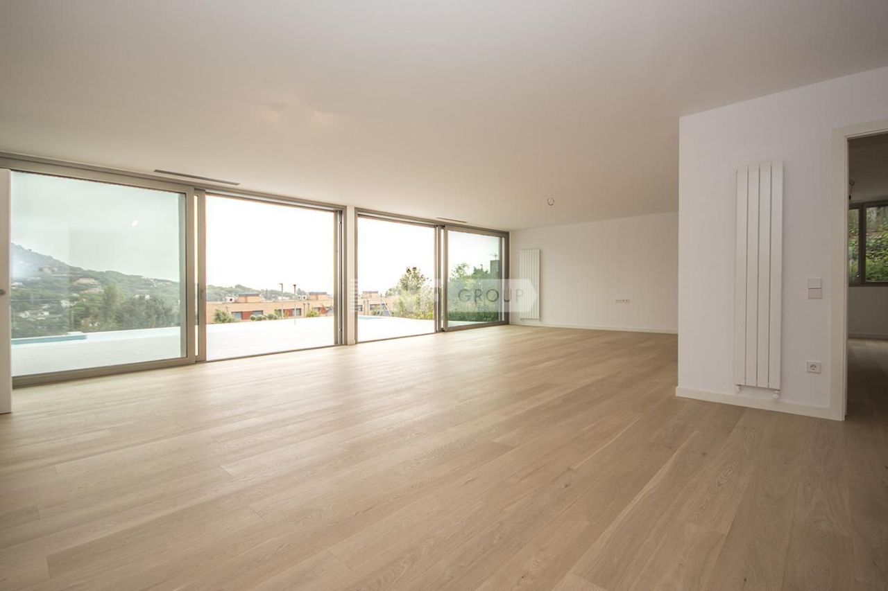 Villa in Cabrils, Spanien, 635 m² - Foto 8