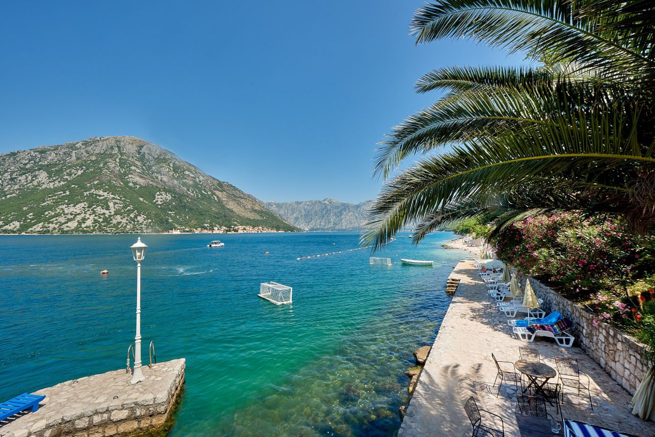 Villa à Kotor, Monténégro, 235 m² - image 13