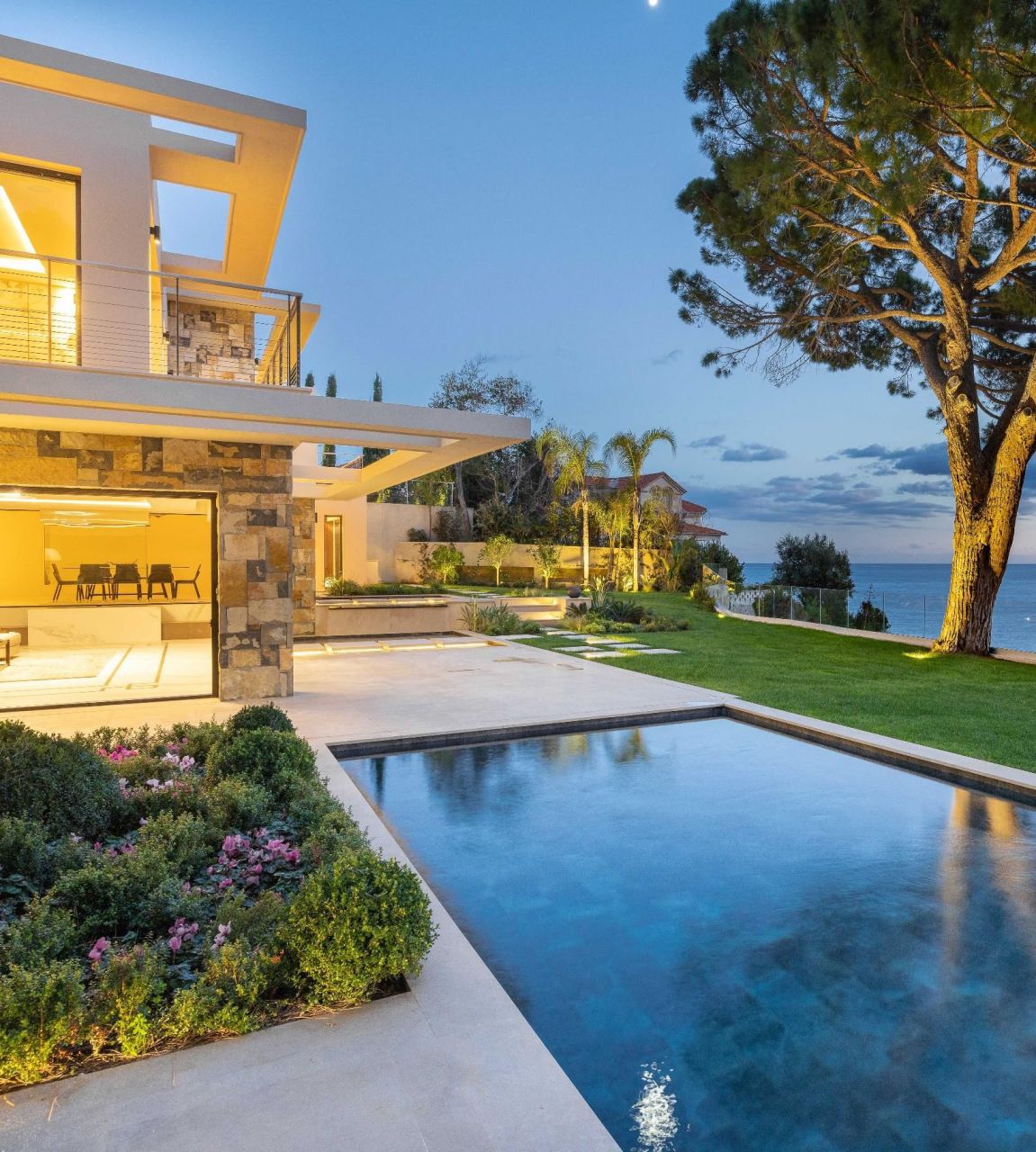 Villa à Cap d'Ail, France, 600 m² - image 3