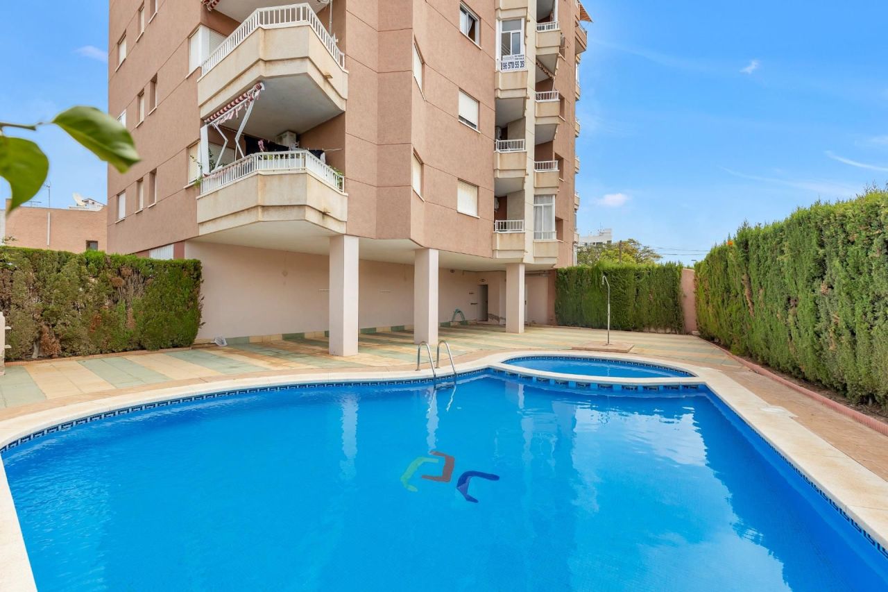 Wohnung in Torrevieja, Spanien, 62 m² - Foto 1