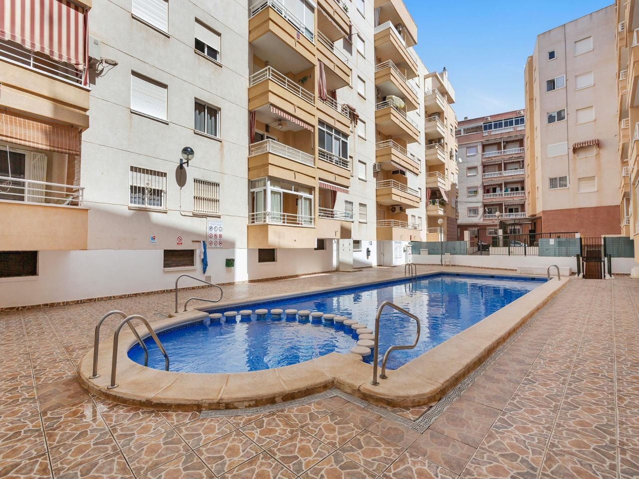 Wohnung in Torrevieja, Spanien, 50 m² - Foto 1