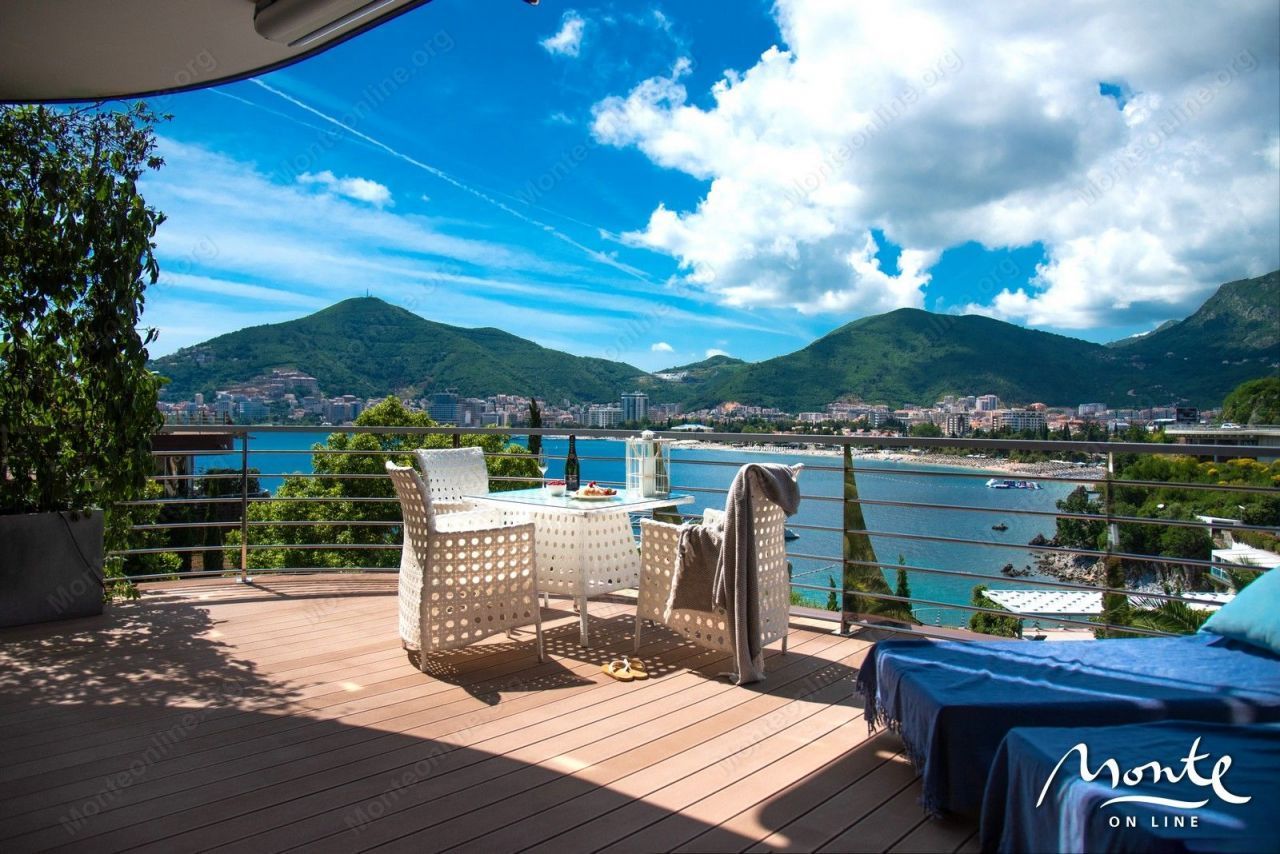 Appartement à Budva, Monténégro, 154 m² - image 1