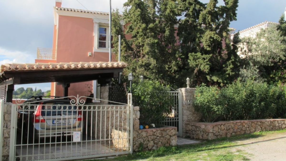 Maison en Péloponnèse, Grèce, 306 m² - image 1