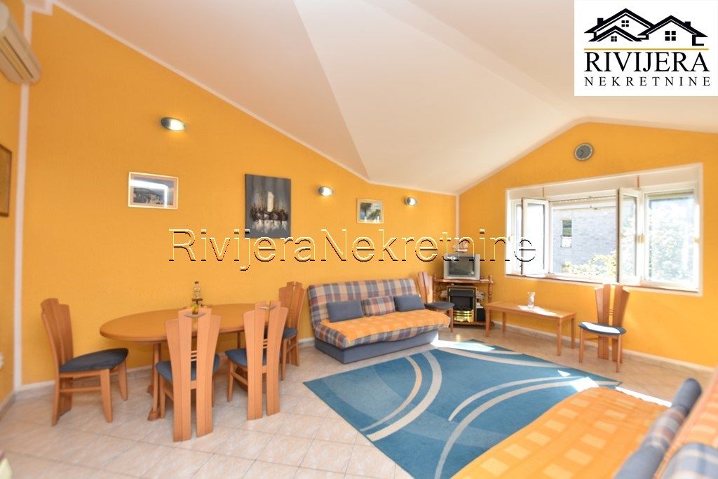 Flat in Herceg-Novi, Montenegro, 70 m² - picture 2