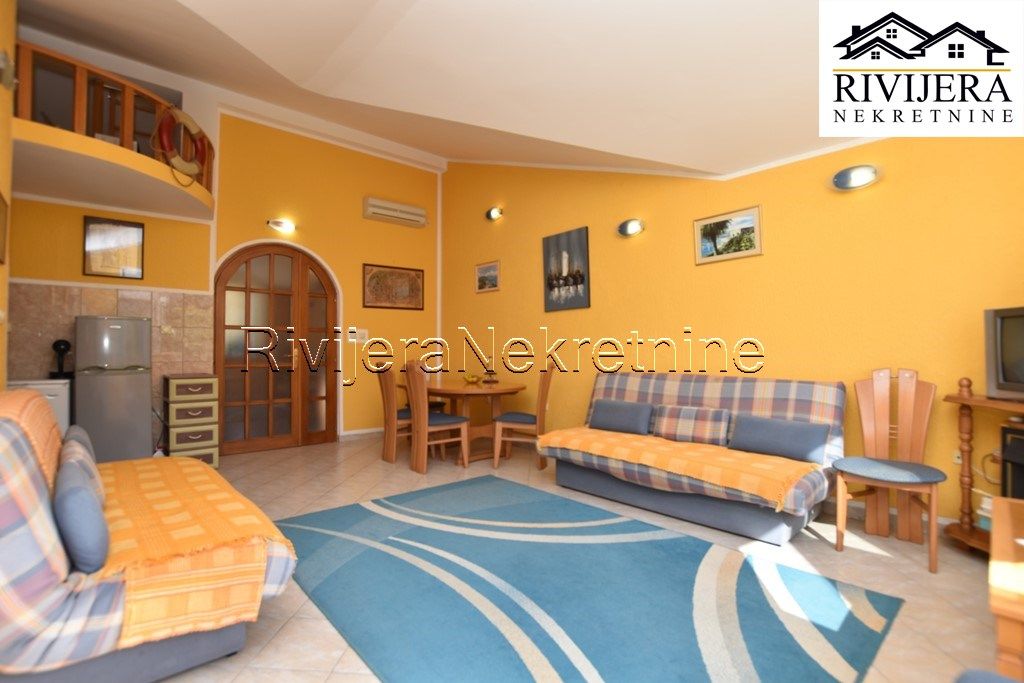 Flat in Herceg-Novi, Montenegro, 70 m² - picture 3