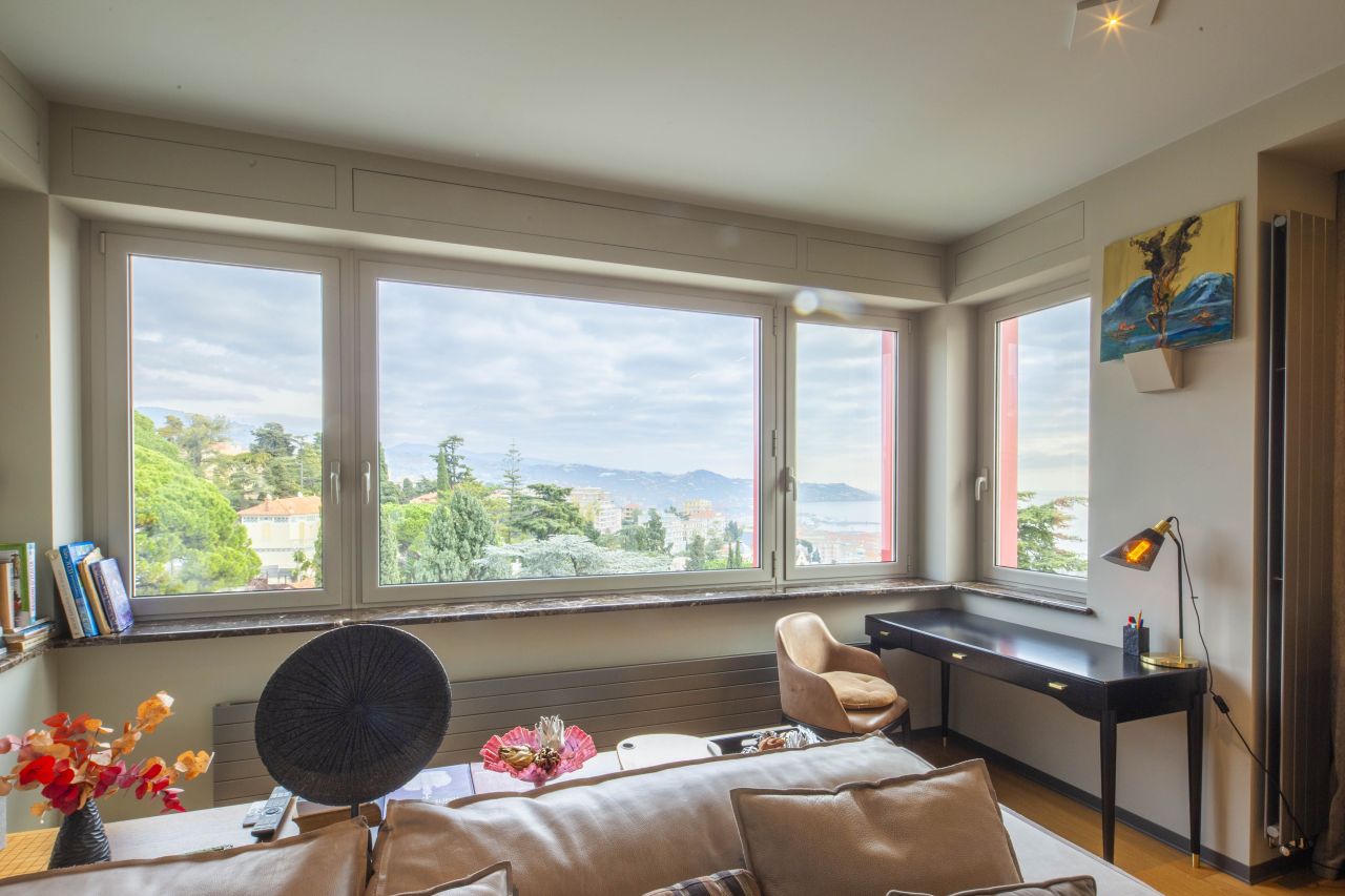 Flat in San Remo, Italy, 164 m² - picture 5