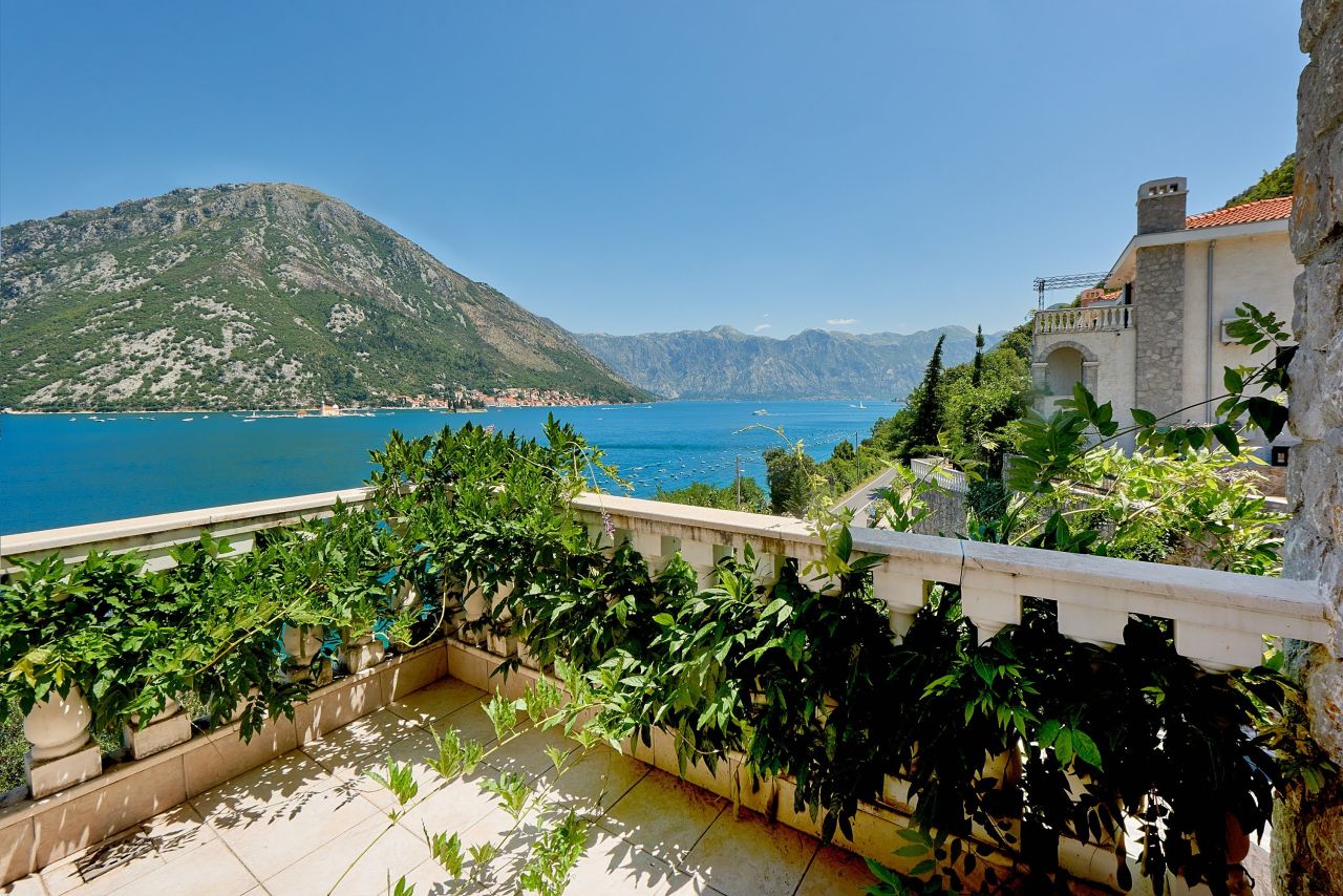 Villa à Kotor, Monténégro, 235 m² - image 10