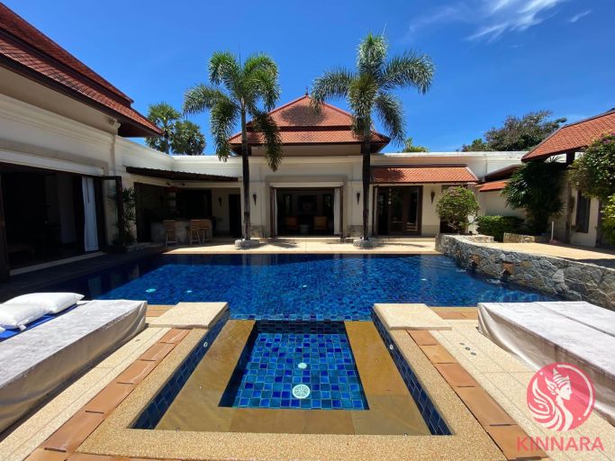 Villa à Phuket, Thaïlande, 1 250 m² - image 1